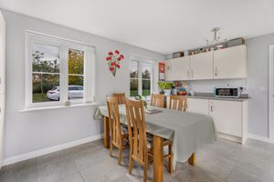 Kitchen/Diner- click for photo gallery